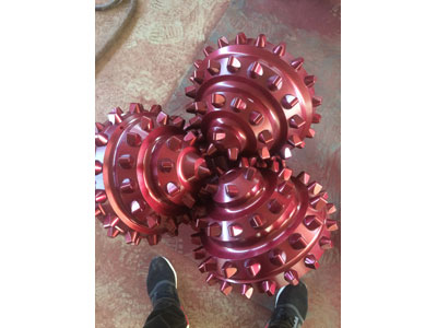 三牙輪鉆頭展示