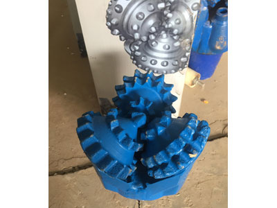 三牙輪鉆頭展示